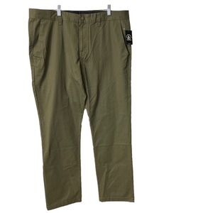 ⭐️ NWT- Volcom Vmonty Pant- size 38